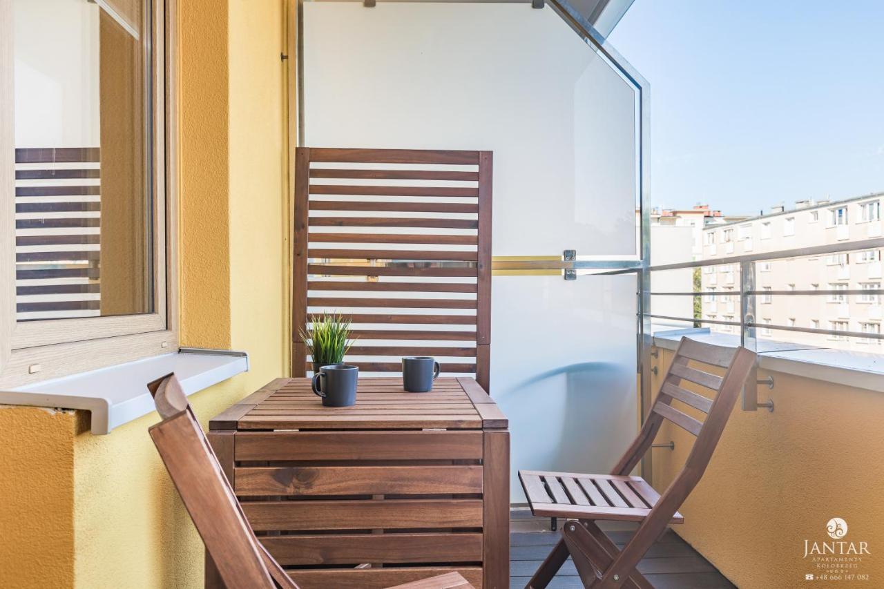 Jantar Apartamenty - Miodowy Dom City Center Колобжег Екстериор снимка